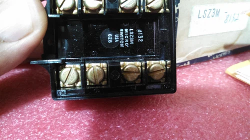 Micro Switch Honeywell 4AV11A-T1 3PA2 LSZ3M 41FR2 FE-MF35 LSZ3L Transducer - Image 9