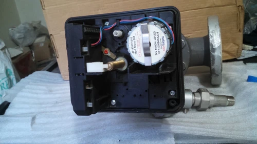 Honeywel Electric Control Valve Size 2Inch ML7420A V5063A Transducer Meter - Image 9