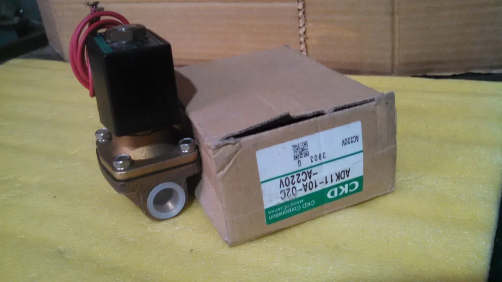 CKD ADK11-10A-02C 2 Port 220VAC Valve Transducer Transmitter Controller
