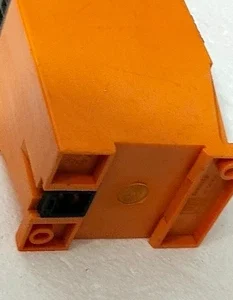 IFM Electronic AZ 33-B Standstill monitor A300 Meter Transducer Transmitter