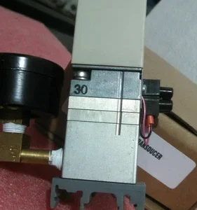 ABB TEIP11-PS I/P Converter Transducer 4-20mA 3-15 psi HVAC PLC Controller