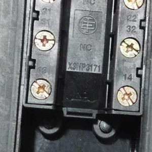 Telemecanique XCS-TA Door Safety Interlock Switch Controller Transmitter