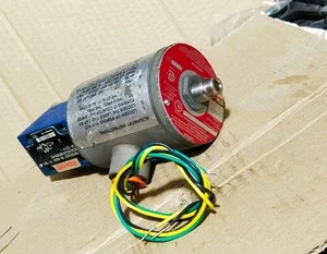 Bosch Rexroth Hydraulic Valve R978916222 Solenoid D12-774F-29A 24VDC Controller