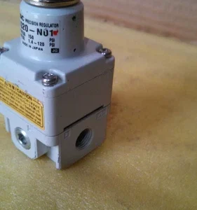 SMC IR1020 Regulator Precision Pneumatic 150psi Transducer Control Transmitter