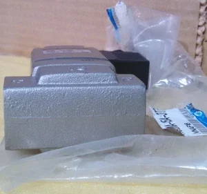 SMC VNA211A-15A 2-Port 1/2 Inch 110VAC Process Valve Transducer Transmitter